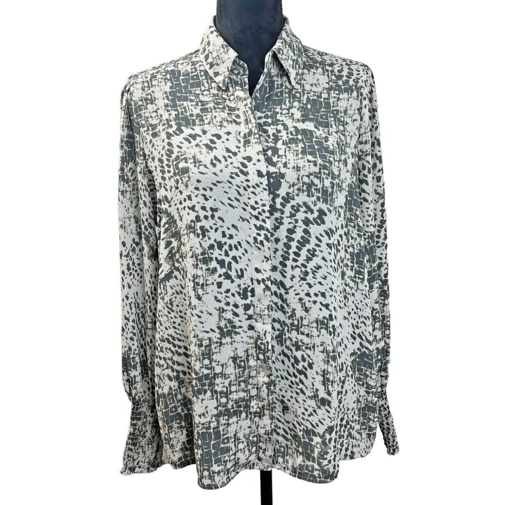 Express Shirt Women’s‎ M Animal Print Button-Up Blouse Smocked Cuff Long Sleeve